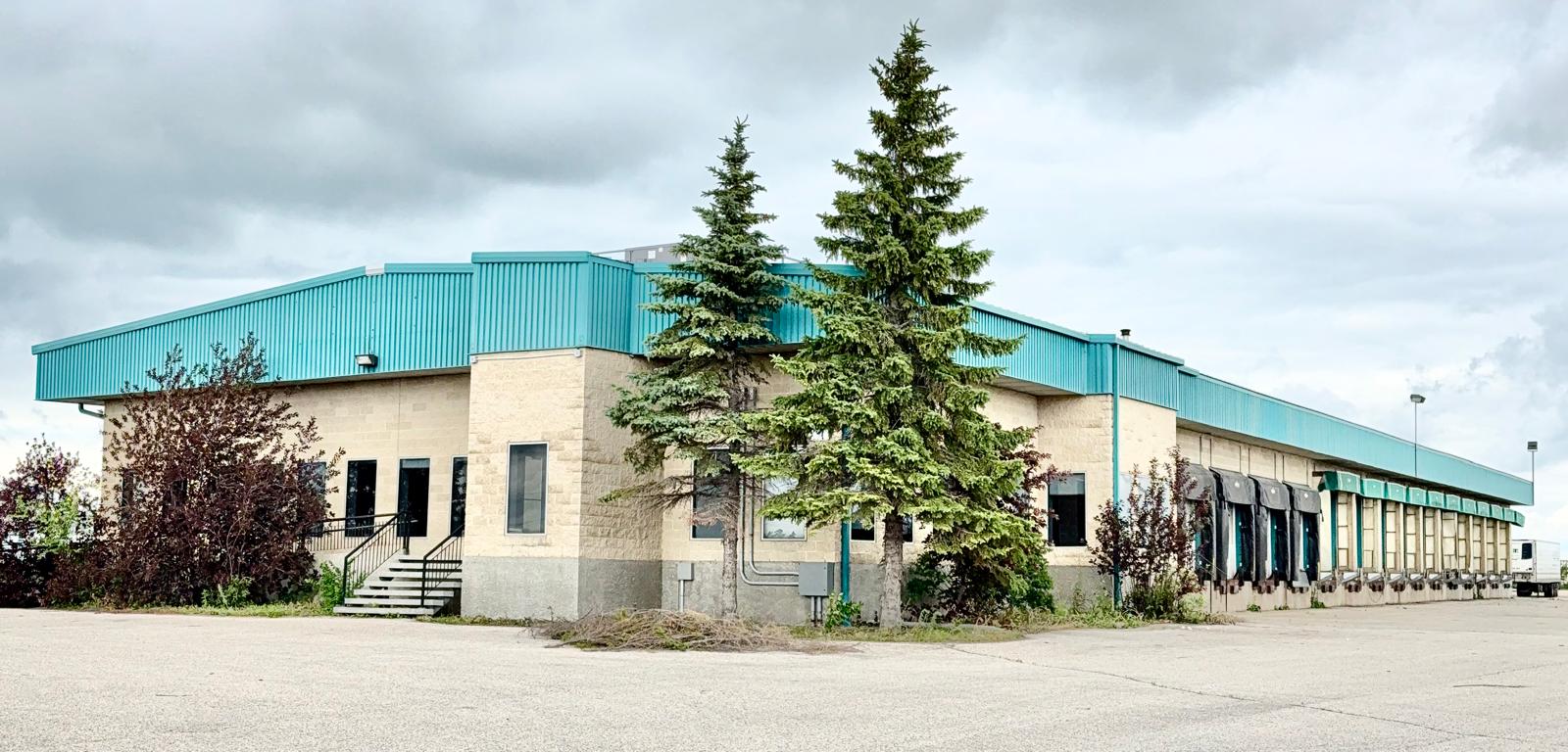 Warehousing and cross dock facility in Winnipeg, Manitoba